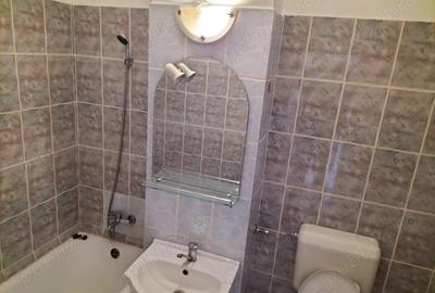 Apartament de vanzare - 4