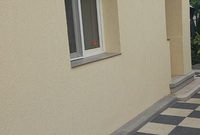 Casa 5 camere,parter,mobilata ,utilata si renovata recent. - 2