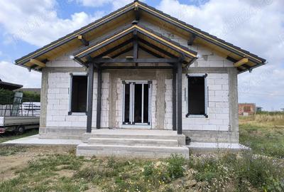 Vand casa noua in Nojorid (la ro?u) - 7