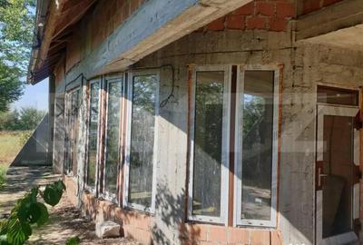 Casă cu 7 camere cu Teren 1000 Mp în Central - 4