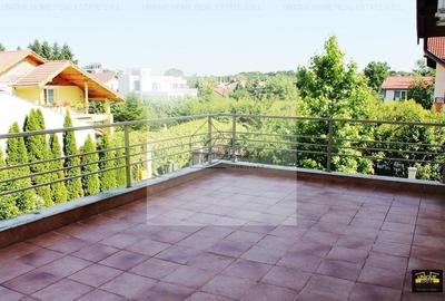 Casă individuală cu 8 camere cu Canalizare în Central - 11