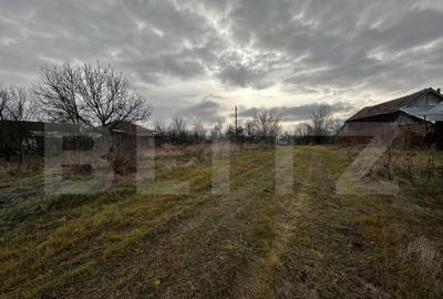 Teren de 4000 mp, în Debarcader