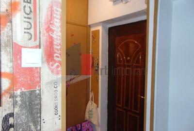 Apartament cu o camera, garsoniera Titan metrou - 12