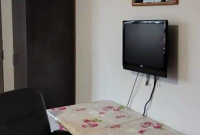 Garsonieră decomandată în Central - 7