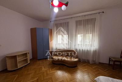 Apartament 4 camere, loc de parcare, zona Centrala - 2