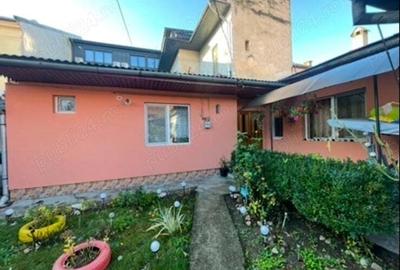 Vand casa in Gherla, zona centrala, curte comuna - 8