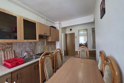 Apartament cu 2 camere decomandat în Decebal - 11