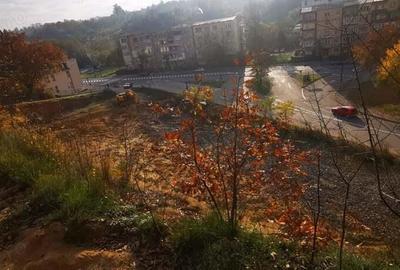 Teren intravilan 2 nivele PUZ spatii comerciale si locativ 1500 respectiv 2000 mp - 5