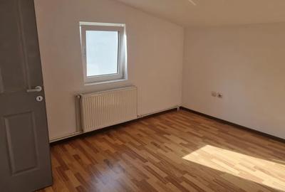 Casă 4 Camere  Crângași / Giulești, P+1 • Curte 40 mp • Parcare •65 mp - 5
