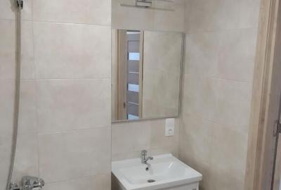 Garsonieră în Titan