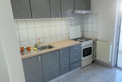 Apartament cu 3 camere decomandat în Soarelui - 2