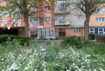 Apartament cu 3 camere decomandat în Central - 2