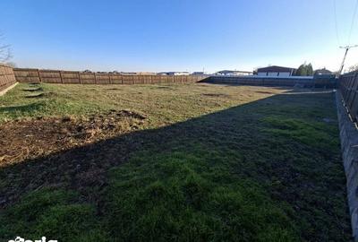 Teren de 1000 mp, în Bucov - 3