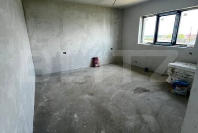 Casă cu 4 camere cu Teren 800 Mp în Central - 2