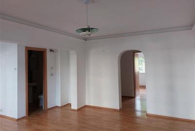 Apartament 4 camere, zona Micalaca, parter. De inchiriat sau de vanzare! - 2