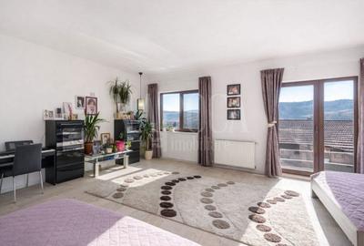 Apartament cu 3 camere semidecomandat, mobilat în Baciu