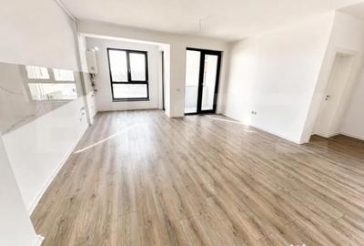 Apartament cu 4 camere semidecomandat în Central