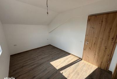 Casă cu 4 camere în Moșnița Veche - 9