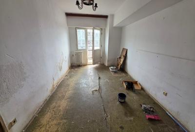 Apartament cu 3 camere decomandat în Giulești - 10