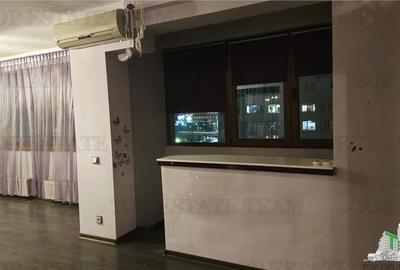 Apartament cu 3 camere semidecomandat în Central - 3