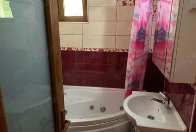 Apartament cu 3 camere decomandat în Central - 3