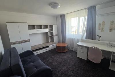 Apartament cu 2 camere decomandat, mobilat în Hala Centrală - 1