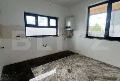 Casă cu 4 camere cu Teren 370 Mp în Malu Mare - 6