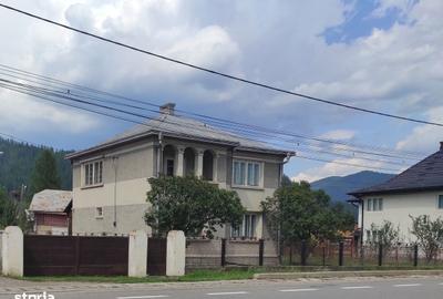 Casă cu 6 camere cu Teren 1000 Mp în Vama - 2