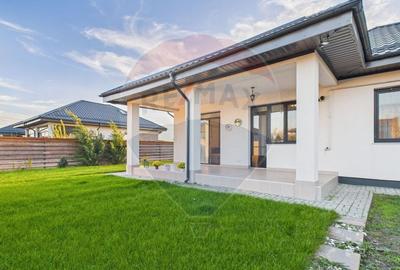 Vila de vanzare cu 4 camere, frumos mobilata si 500mp teren, Corbeanca - 17