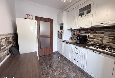 Apartament cu 3 camere în Central - 20