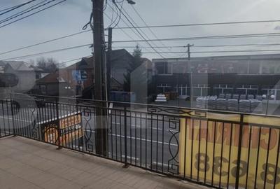 Spațiu comercial, de 300 mp, în Central - 8