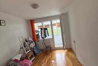 Apartament cu 3 camere semidecomandat în Drumul Taberei - 4