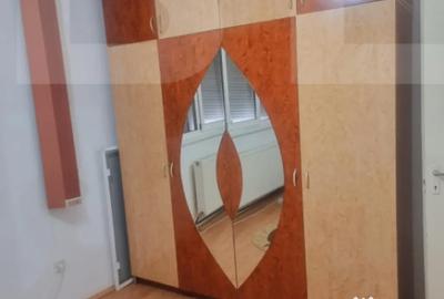 Apartament cu 3 camere semidecomandat în Central - 11