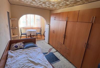 Garsonieră decomandată în Exterior Vest - 6