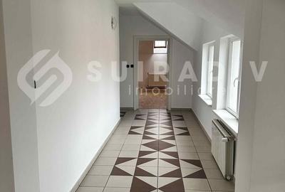 Casă cu 10 camere cu Teren 700 Mp în Central - 8