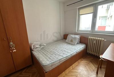 Apartament cu 3 camere semidecomandat în 1 Mai - 4