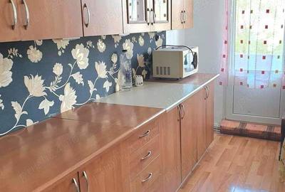 Vand apartament cu 2 camere in Tarnaveni - 1