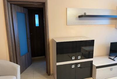 Proprietar: inchiriez 2 cam modern Tineretului 2min de parc metrou M2 - 9