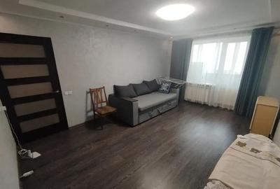 Apartament cu 3 camere de vanzare zona Drumul Sarii - 13