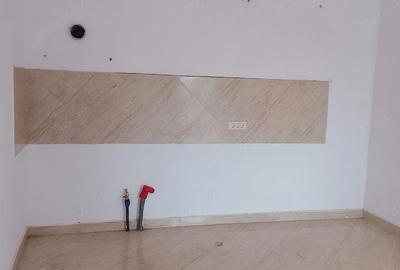 Casă cu 4 camere cu Teren 1135 Mp în Central - 2