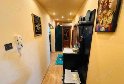 Apartament cu 3 camere decomandat în Central - 1