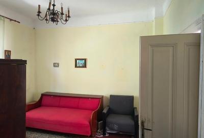 Apartament 2 camere, gradina si anexa Apartament 2 camere, gradina si anexa - 1