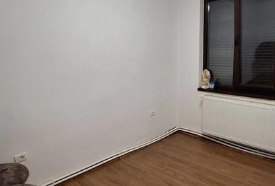 Vand ap 3 camere in orasul Babadag - 3