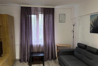 Garsonieră decomandată în Central - 9