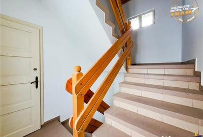 Spațiu comercial, de 566 mp, în Central - 13