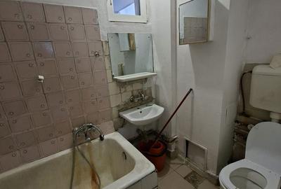 Apartament cu 2 camere decomandat în Cantemir - 2