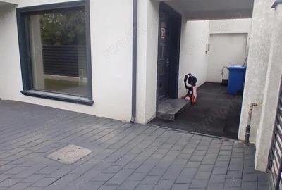 Casă cu 6 camere cu Teren 249 Mp în Colentina - 17