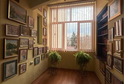 Apartament cu 3 camere semidecomandat în Central - 2