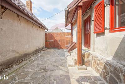 Casă cu 5 camere cu Teren 1310 Mp în Mănești - 15