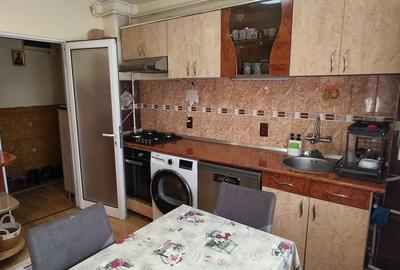 Apartament cu 2 camere decomandat în Central - 3